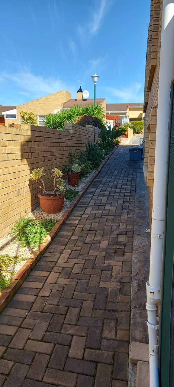 3 Bedroom Property for Sale in Eden Glen Eastern Cape